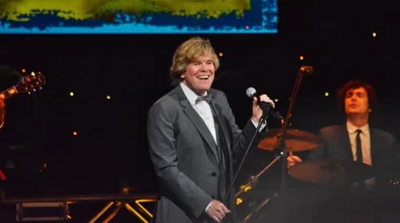 Savour the Sounds of Epcot: Eat to the Beat Concert Series 2024