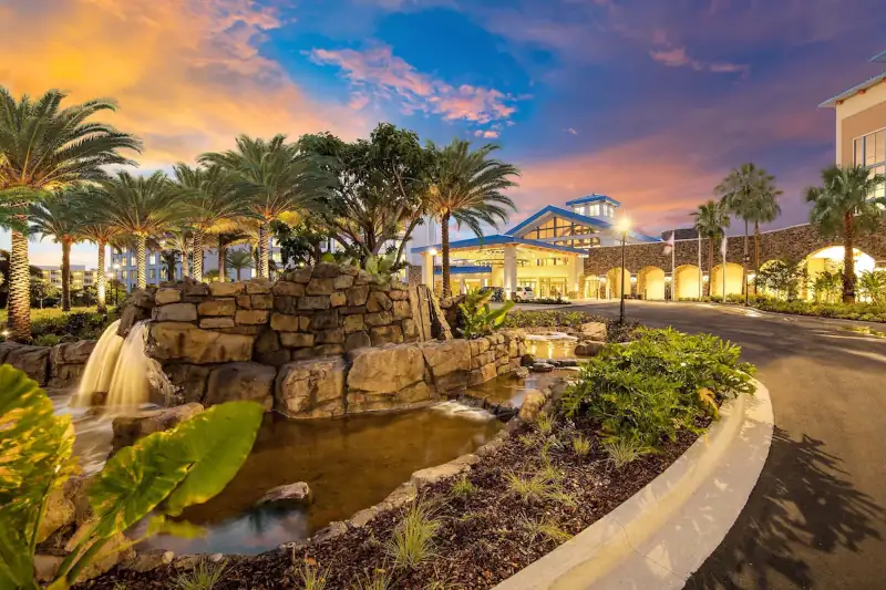 Univerals Loews Sapphire Falls Resort