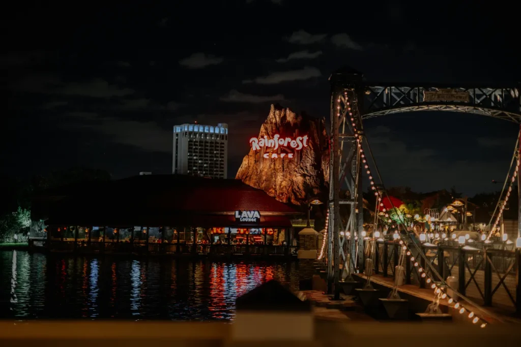 Disney Springs - Rainforest Cafe