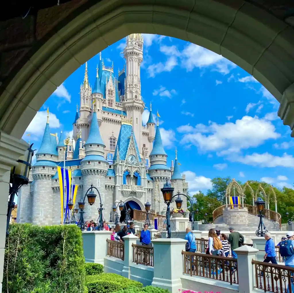 Magic Kingdom queues near the castle